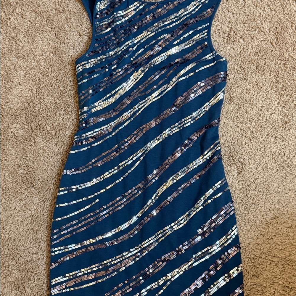 Elegant Blue Sequin Dress Open Back